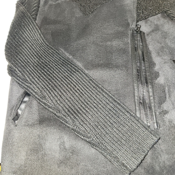 Kendall & Kylie Chic Black Jacket with Zipper. Faux Suede Body, Knit Arms - Picture 8 of 11